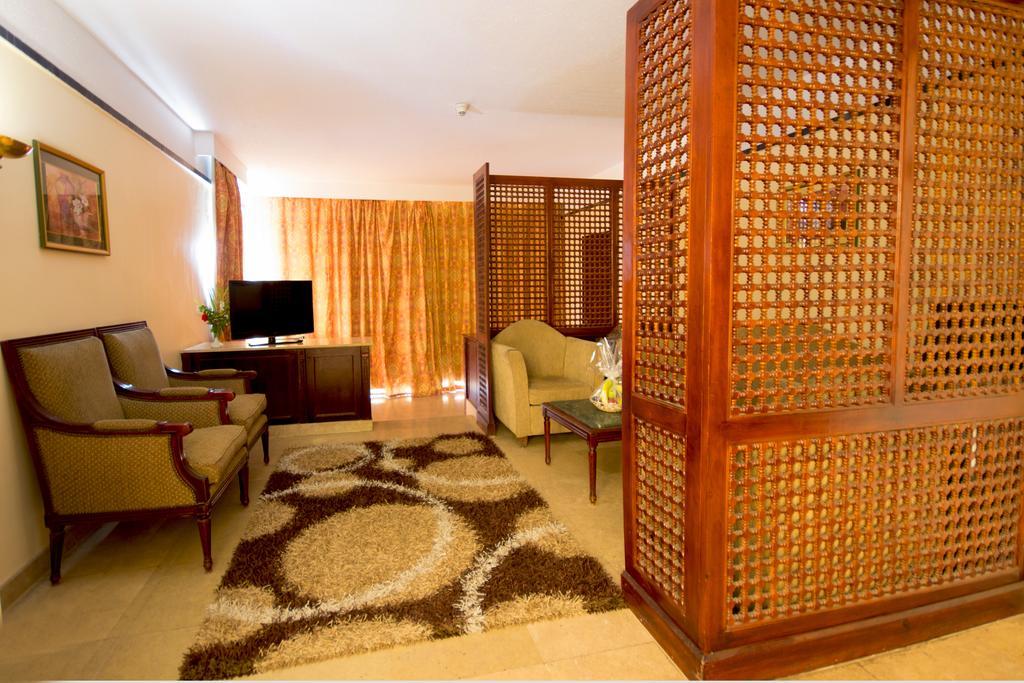 Cataract Pyramids Resort Kafrat al Jabal Экстерьер фото